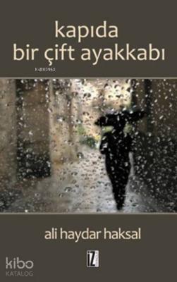 Kapıda Bir Çift Ayakkabı